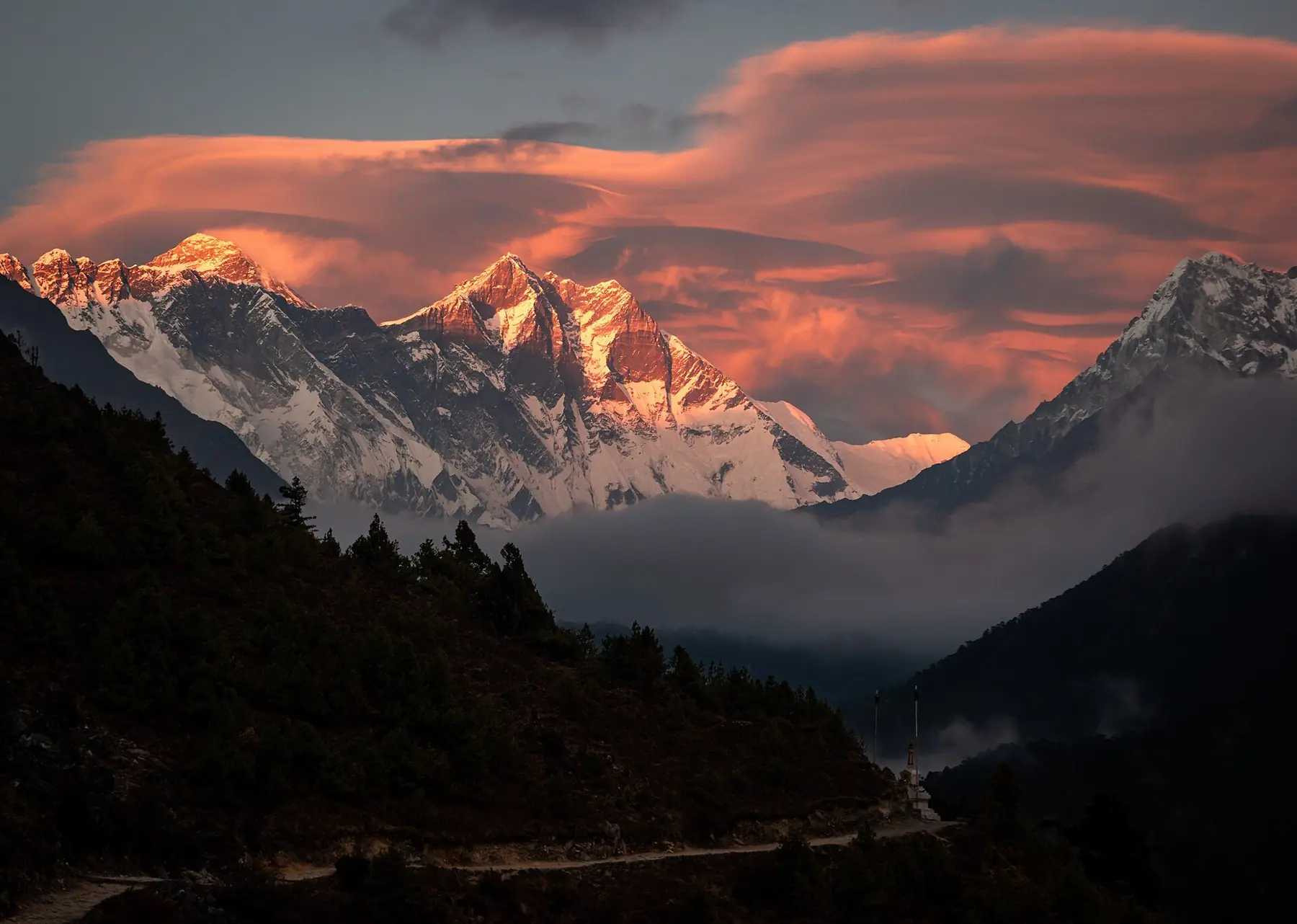 Lhotse — 8,516 m